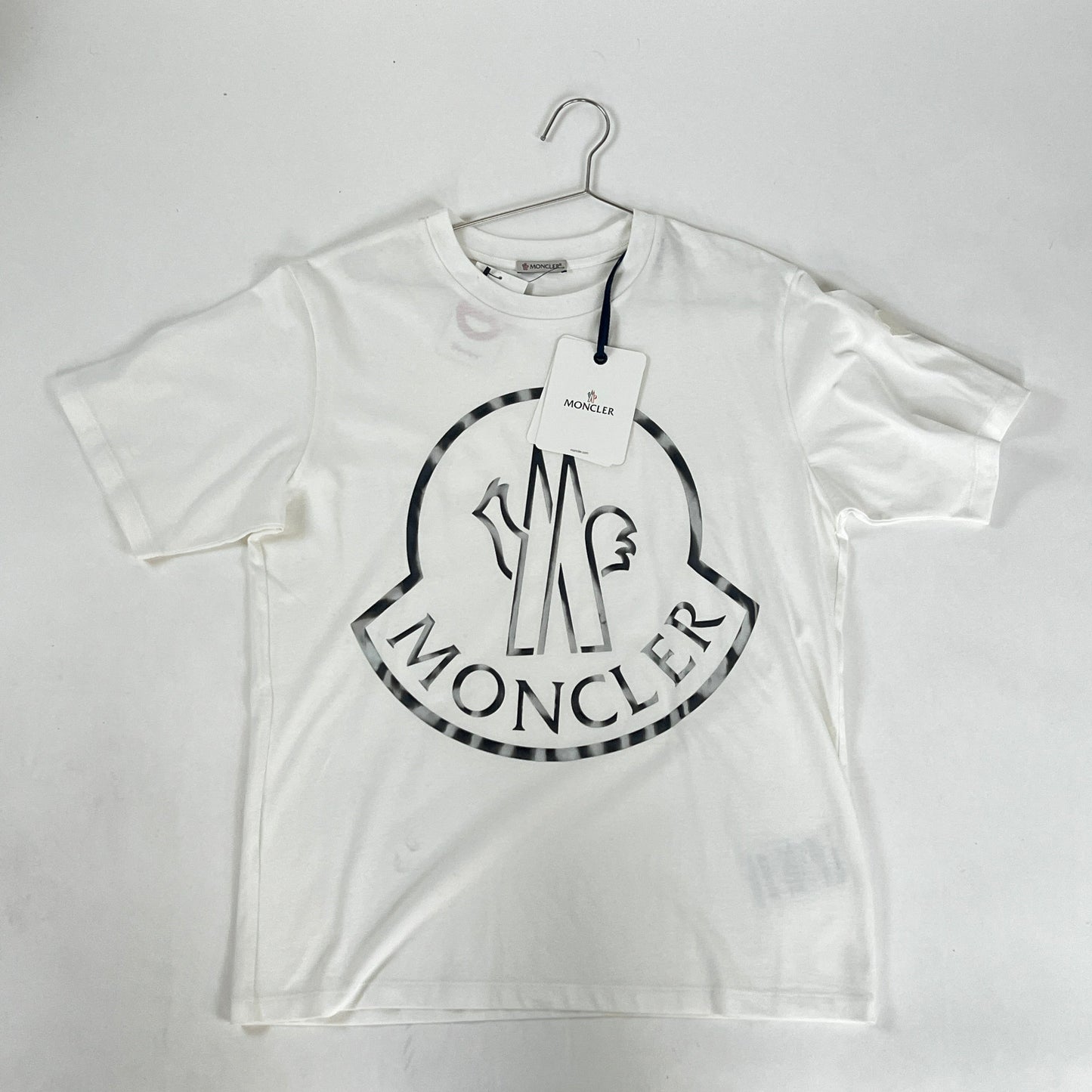 Moncler T-shirt (Silver logo)